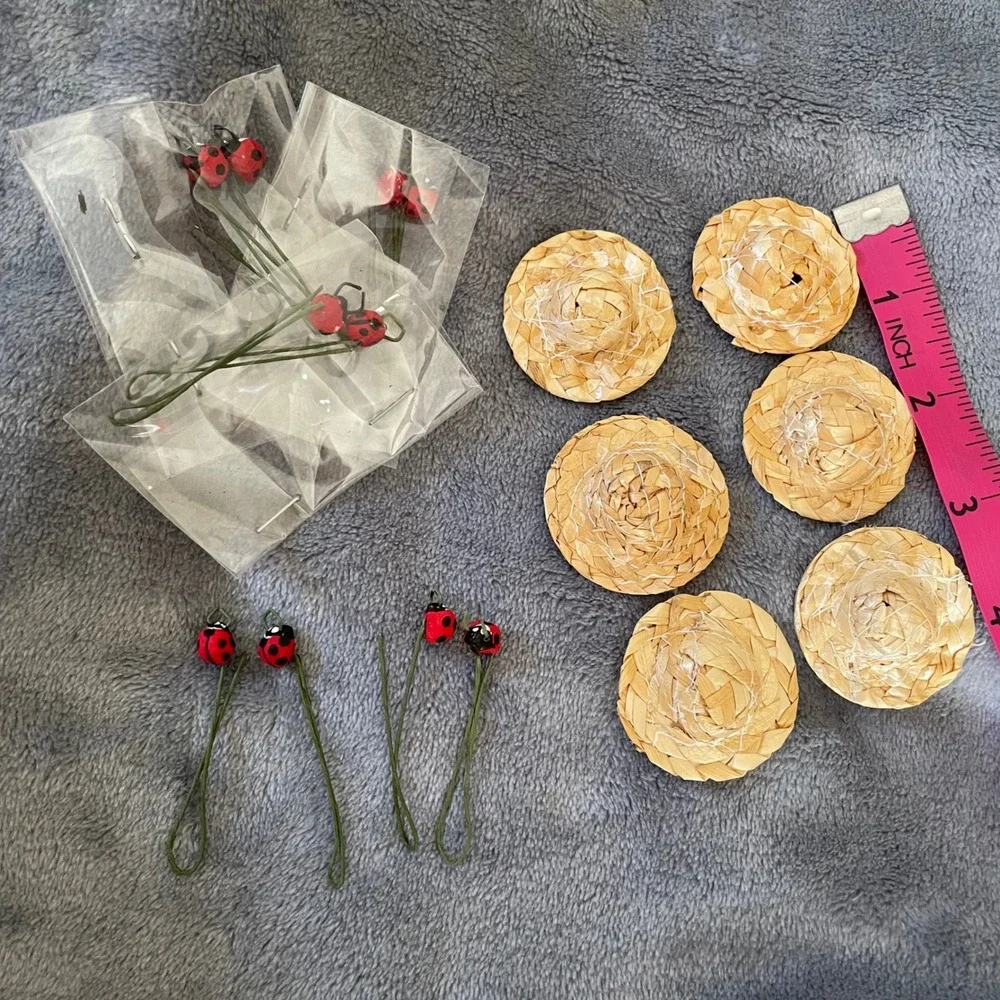 Lot Mini Straw Hats & Ladybug Picks Craft Supplies‎ Doll house miniatures DIY